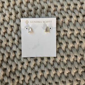 BNWT BLAIR GOLD STUDS